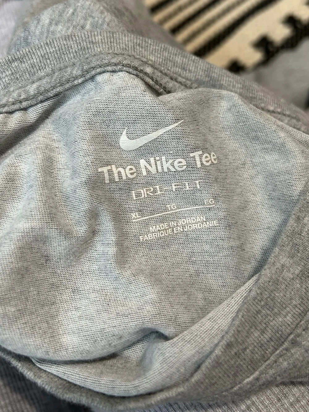 ✔️NIKE Mens The Nike Tee Heather Gray T-Shirt Dri-Fit Crew Neck - XL
